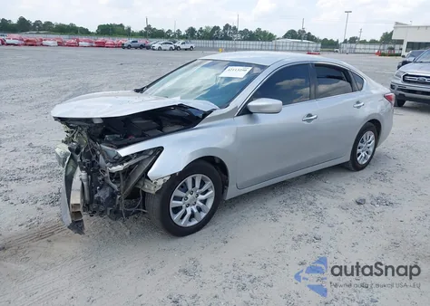 2015 Nissan Altima 2.5/2.5 S/2.5 Sl/2.5 Sv z USA, uszkodzony, nr VIN 1N4AL3APXFC122158